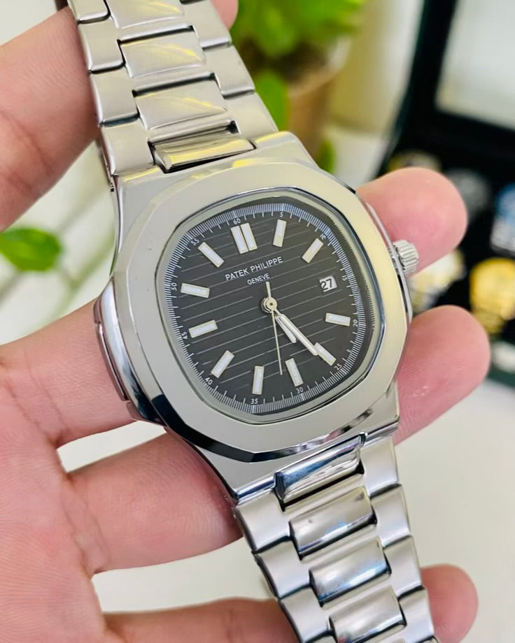 Pp date working chain wrist watch