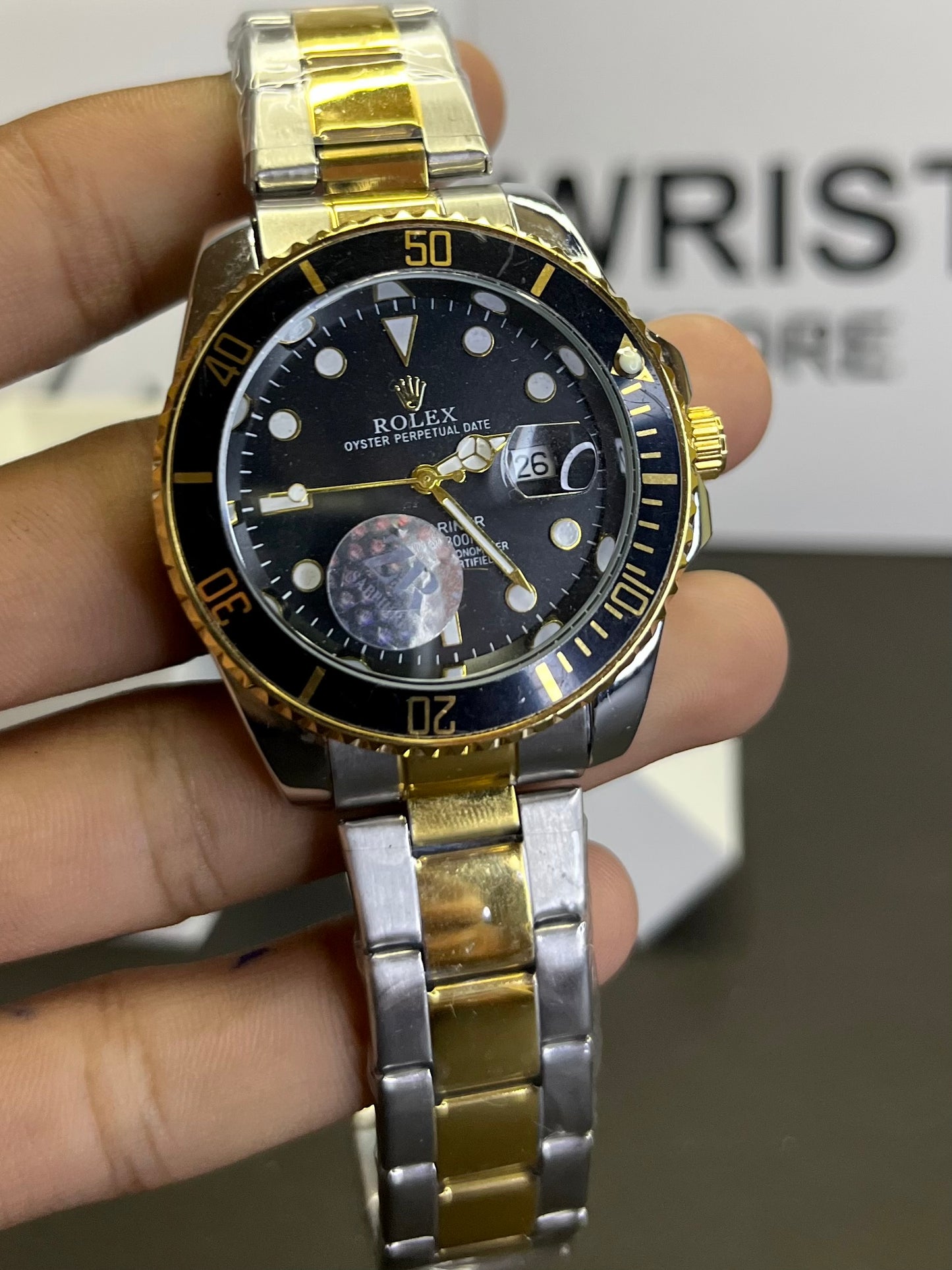 Rlx golden submariner